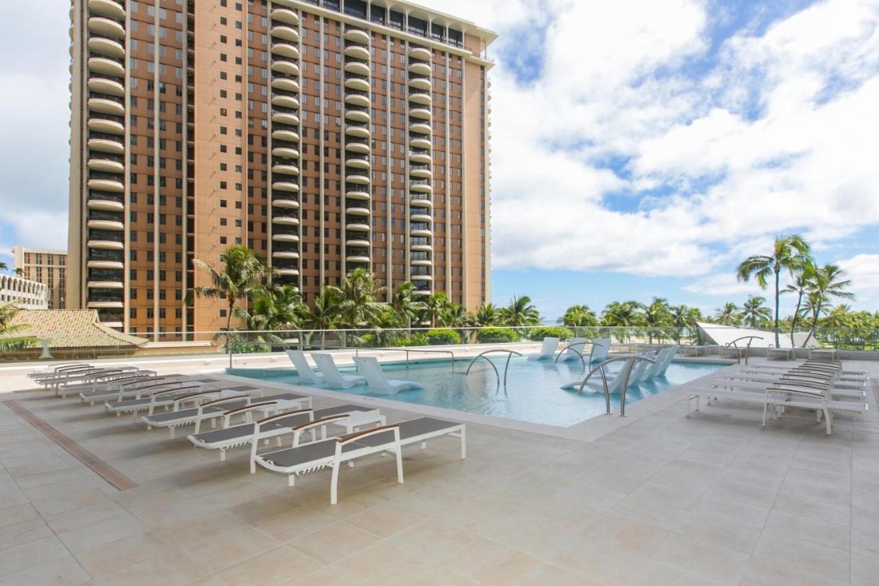 Ilikai Tower One Bedroom Lagoon View Waikiki Condos With Lanai & Free Wifi Хонолулу Стая снимка