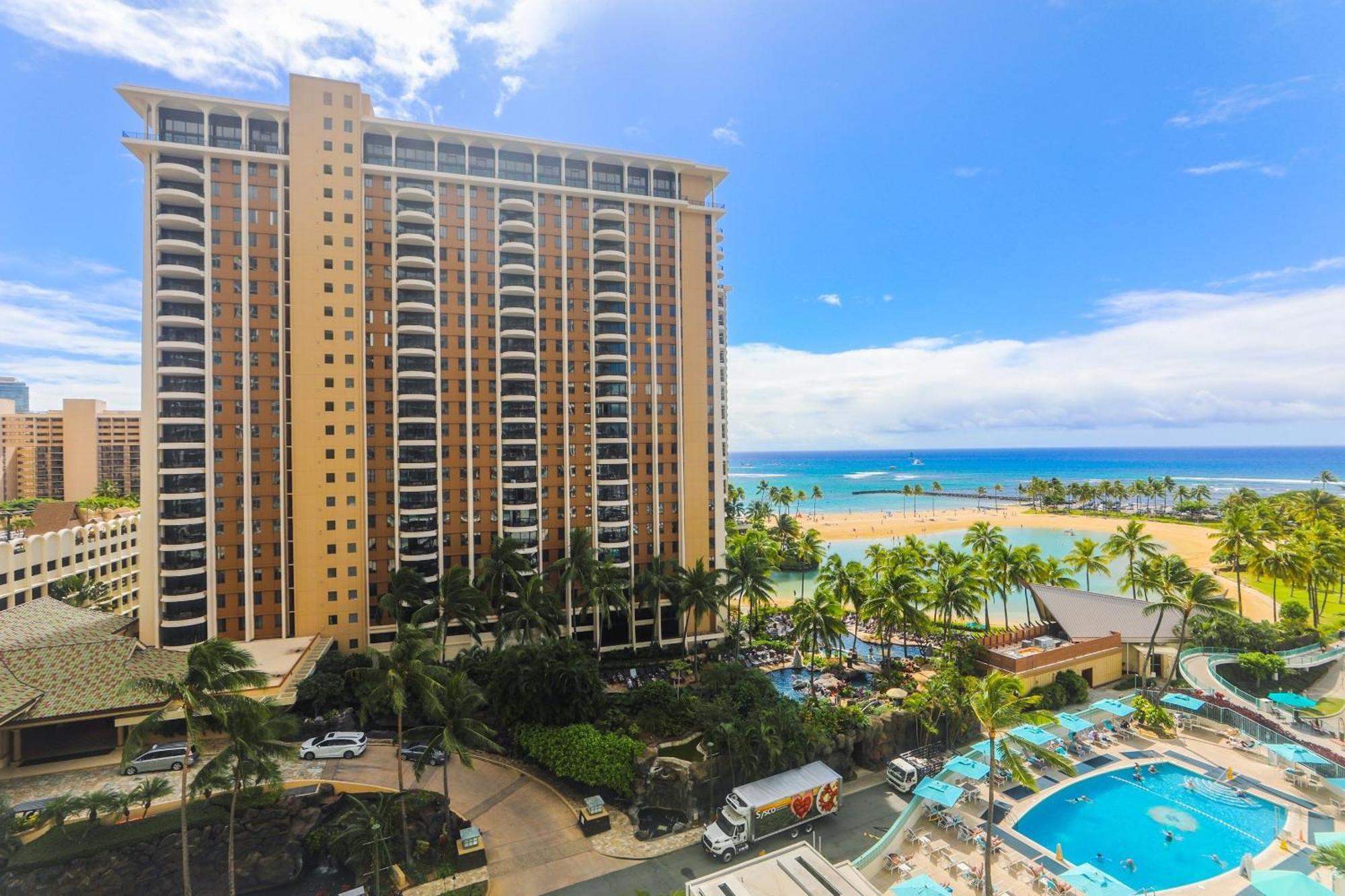 Ilikai Tower One Bedroom Lagoon View Waikiki Condos With Lanai & Free Wifi Хонолулу Стая снимка