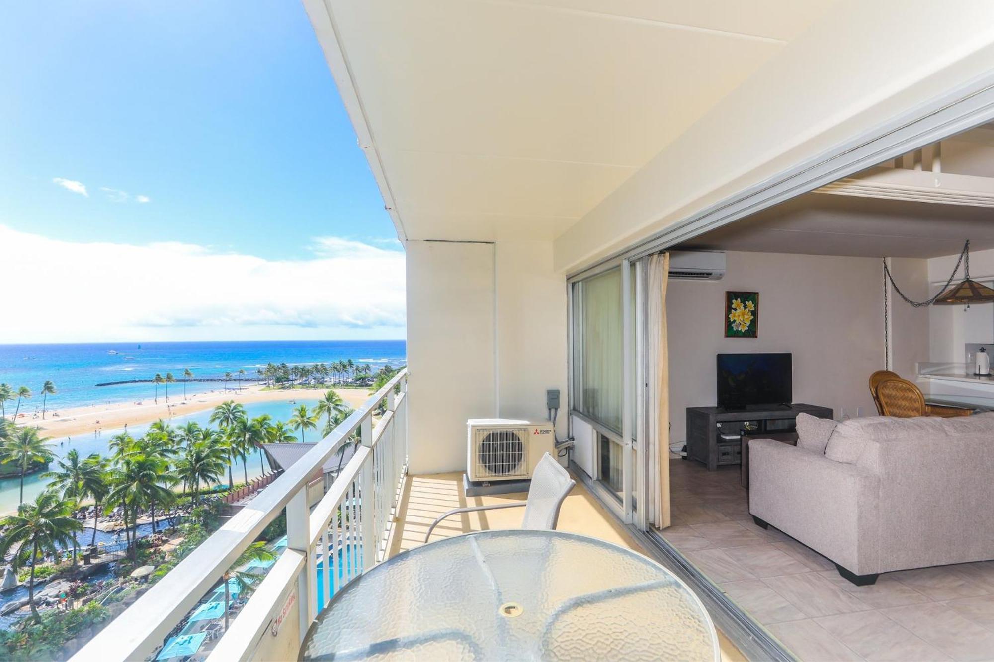 Ilikai Tower One Bedroom Lagoon View Waikiki Condos With Lanai & Free Wifi Хонолулу Стая снимка